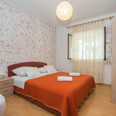 Apartment Jelka