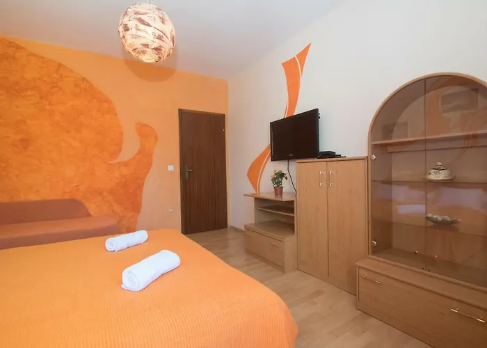 Jelka * Jelsa (Hvar)